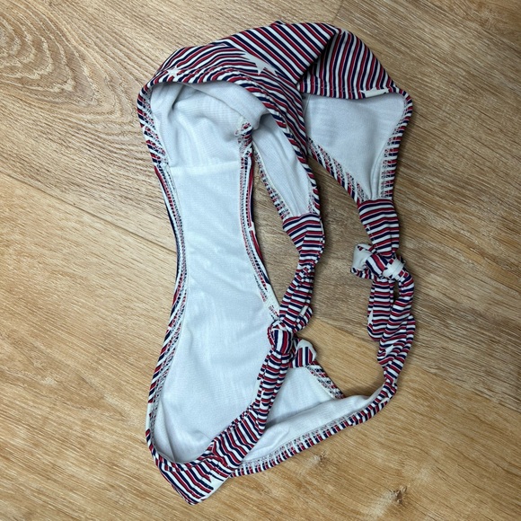 California Sunshine red, white, blue, stars & stripes tie bikini bottom. Medium. - Picture 4 of 5